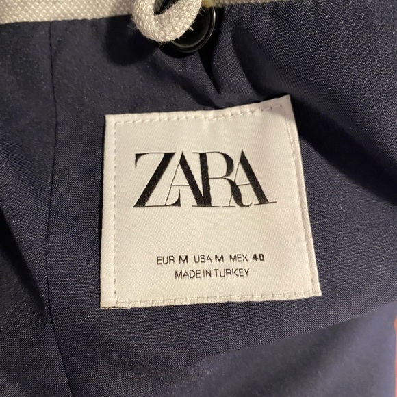 Zara - Picture 3 of 11